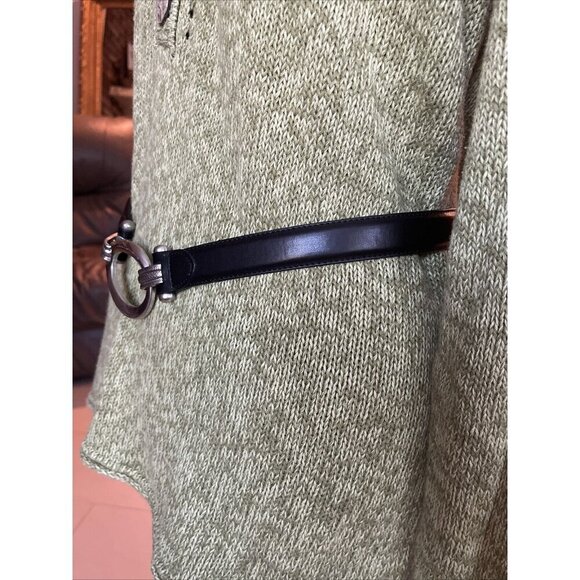 Chico's Size SM Black Slider Adjustable Leather Belt with Oval Silvertone Buckle - Picture 3 of 16